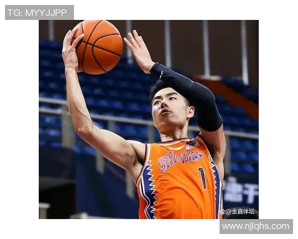 全运男篮:上海107-83我国香港,李弘权37+10,李添荣26分 全运男篮:上海107-83我国香港,李弘权37+10,李添荣26分